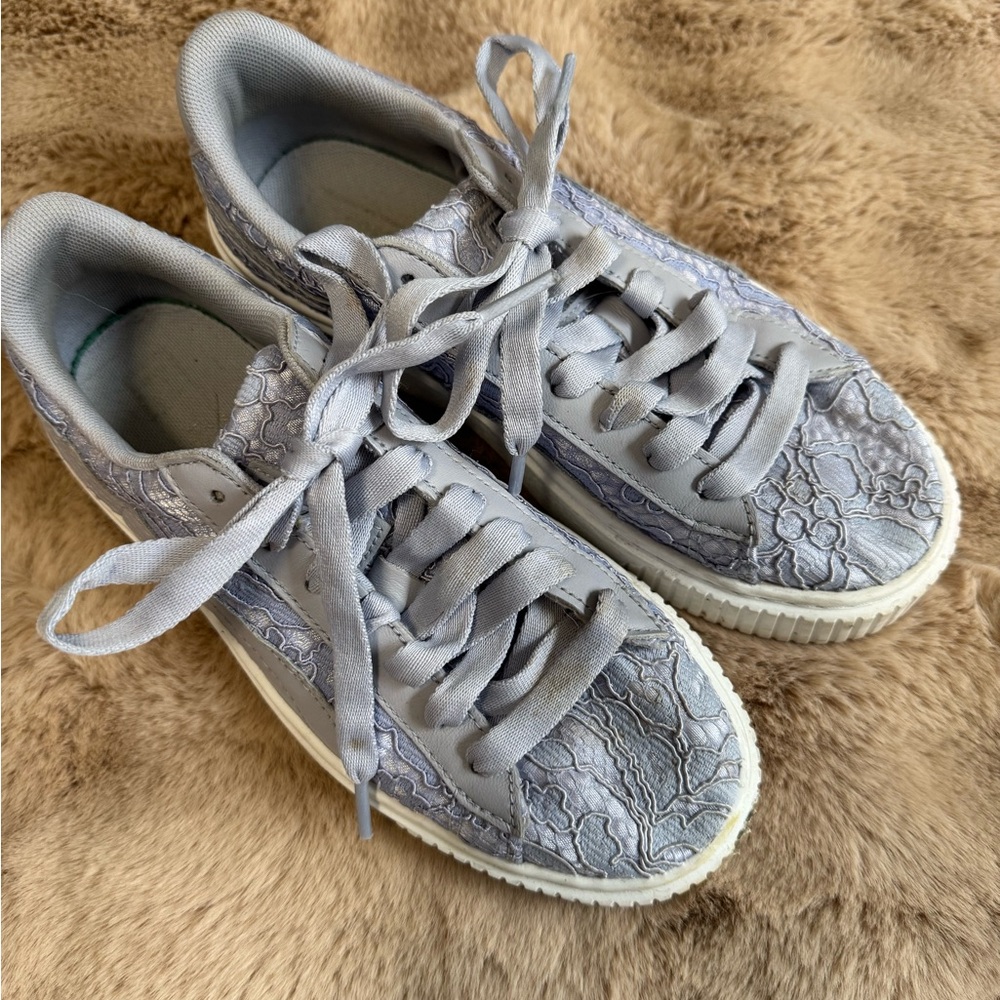 Women’s Lilac Puma lace tennis shoes 6.5 - Picture 2 of 8